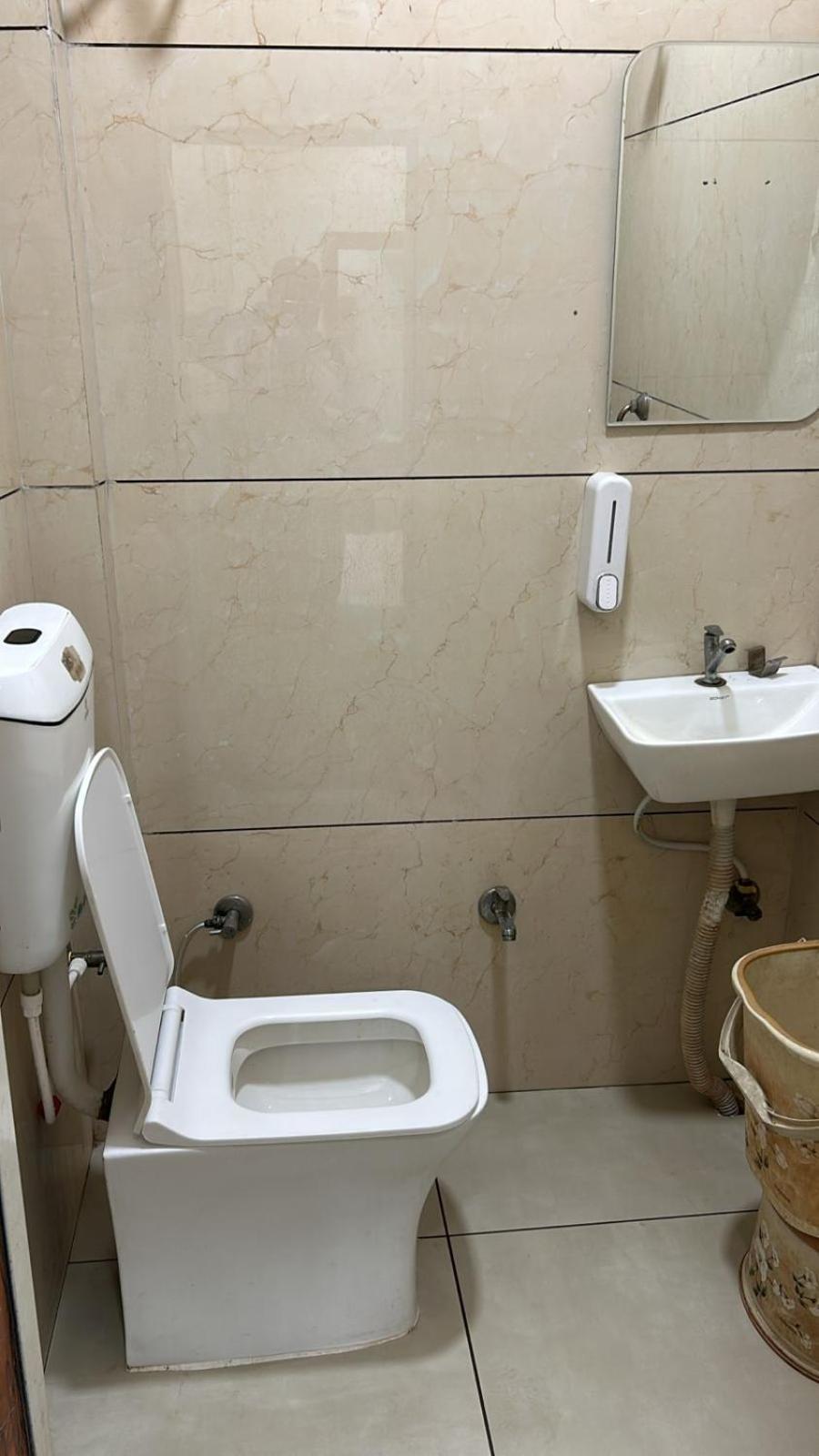 Hotel Empire اوجاين المظهر الخارجي الصورة