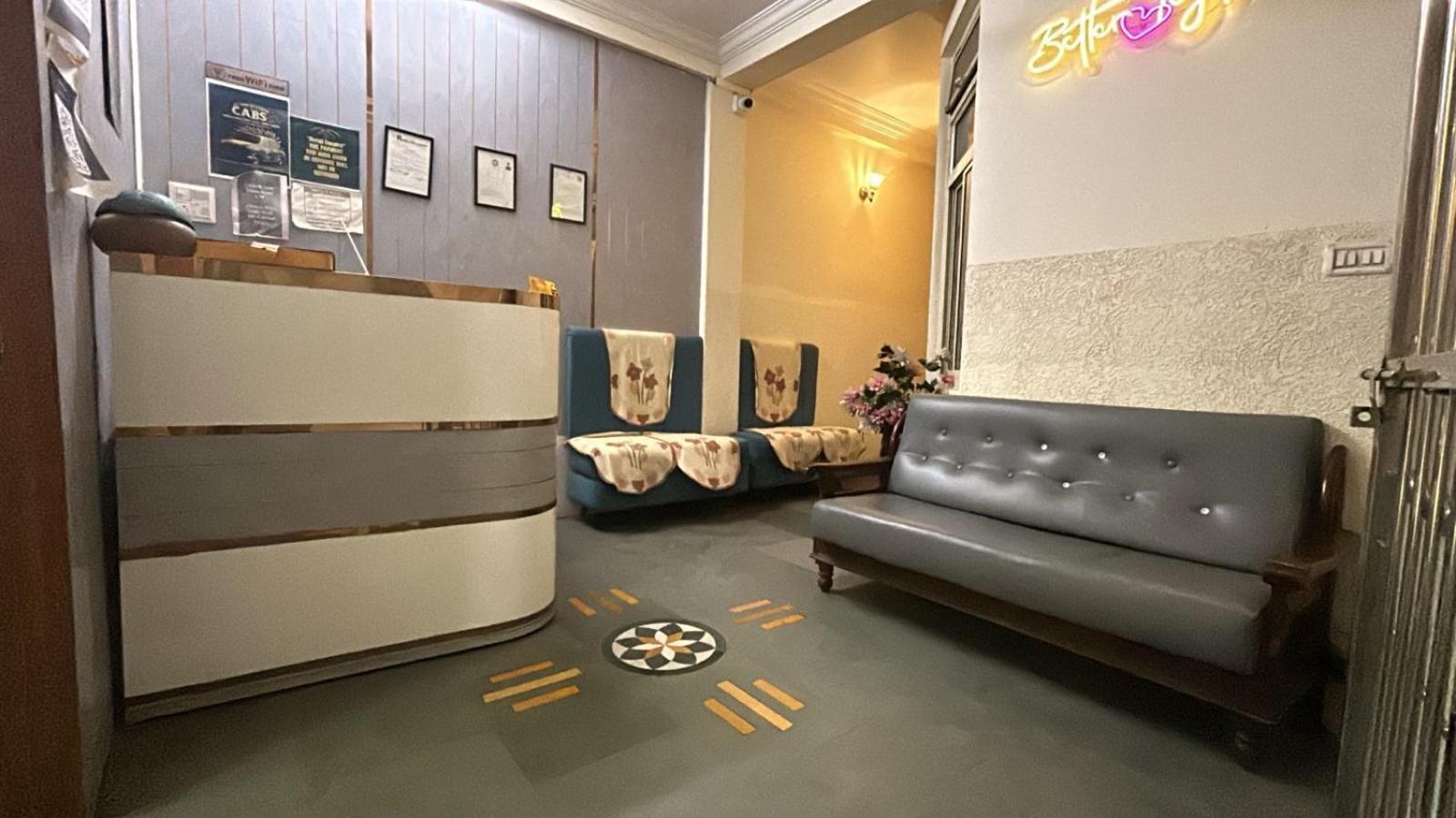 Hotel Empire اوجاين المظهر الخارجي الصورة
